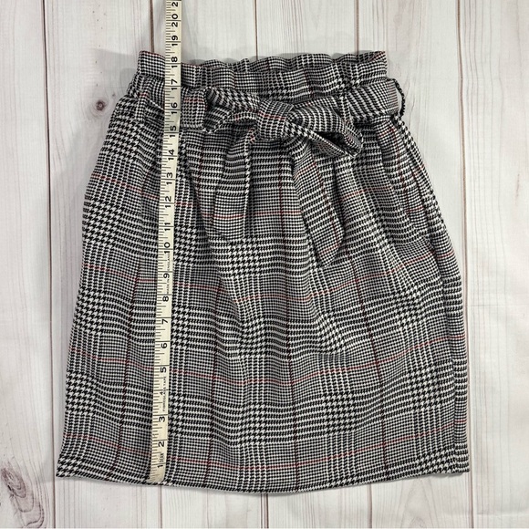 Dynamite Black and White Plaid Pencil Skirt - Picture 4 of 11